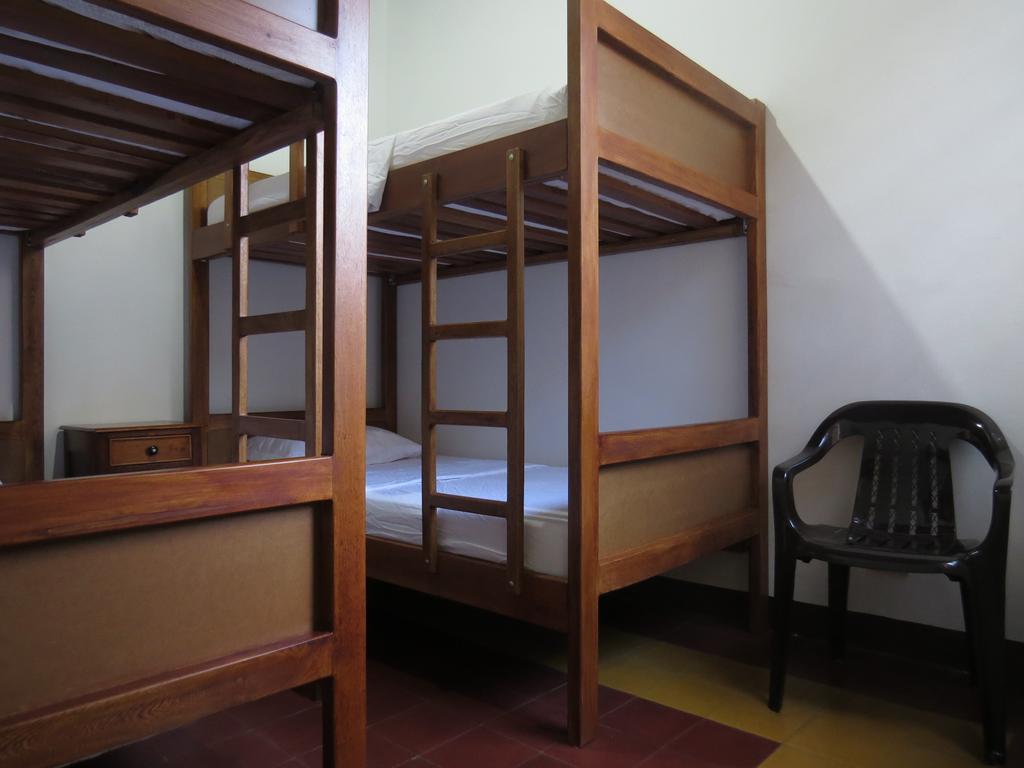 Hostal Casa Prado Medellin Bagian luar foto
