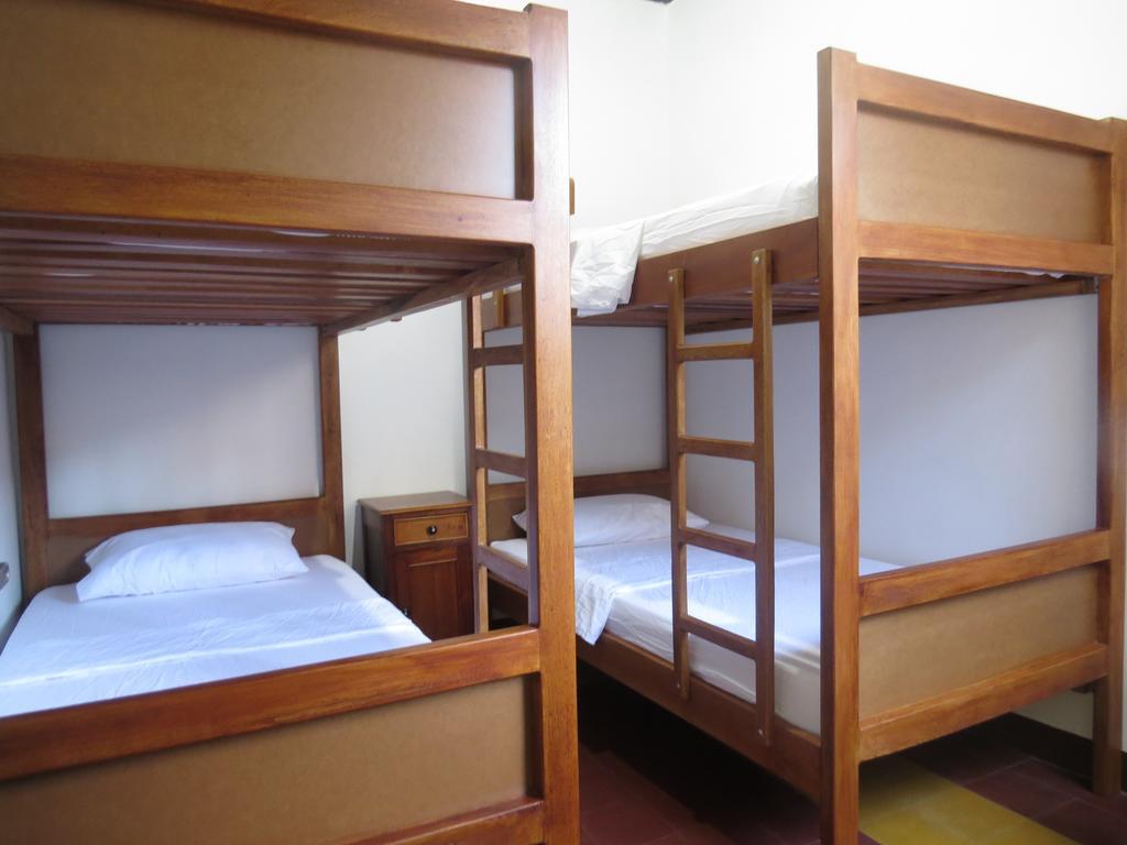 Hostal Casa Prado Medellin Bagian luar foto