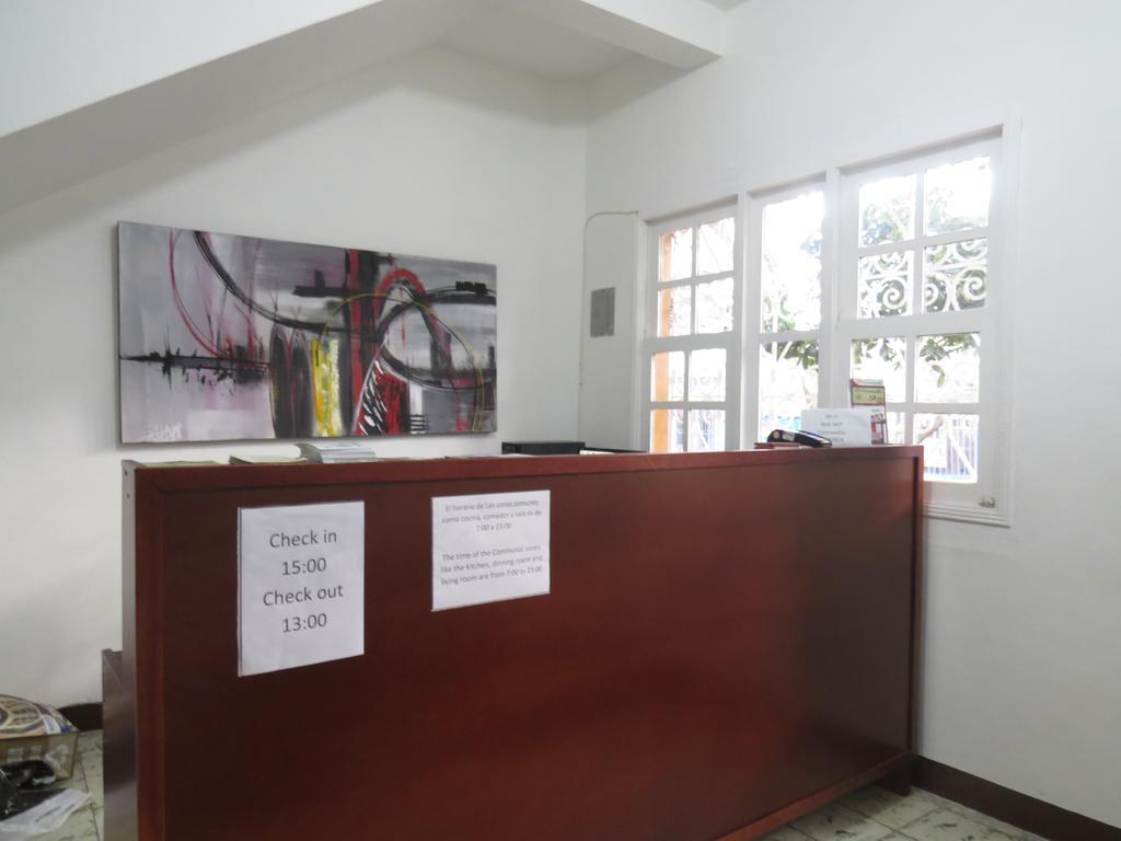 Hostal Casa Prado Medellin Bagian luar foto