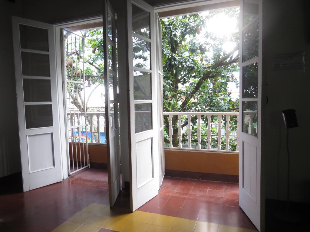 Hostal Casa Prado Medellin Bagian luar foto