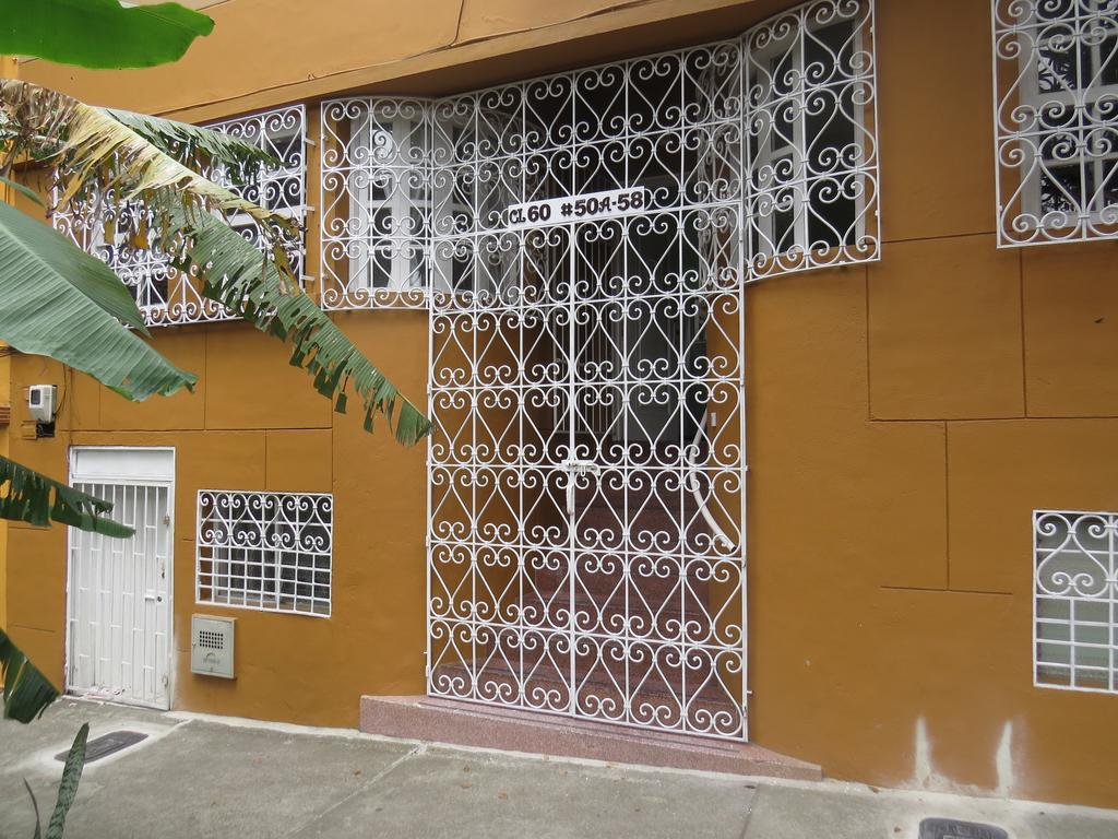 Hostal Casa Prado Medellin Bagian luar foto